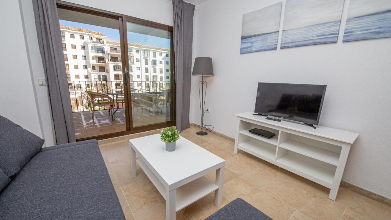 Lovely 2-Bed Apartment In Marina De La Duquesa Castillo de Sabinillas Bagian luar foto